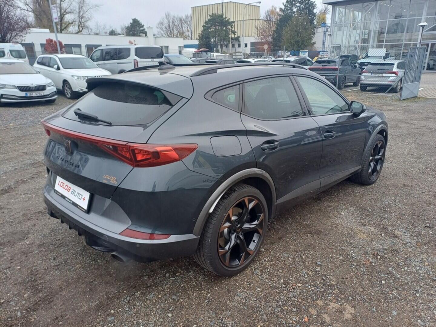 O199V00449_11.webp_FORMENTOR VZ 2.0 TSI 180 kW automat, DPH