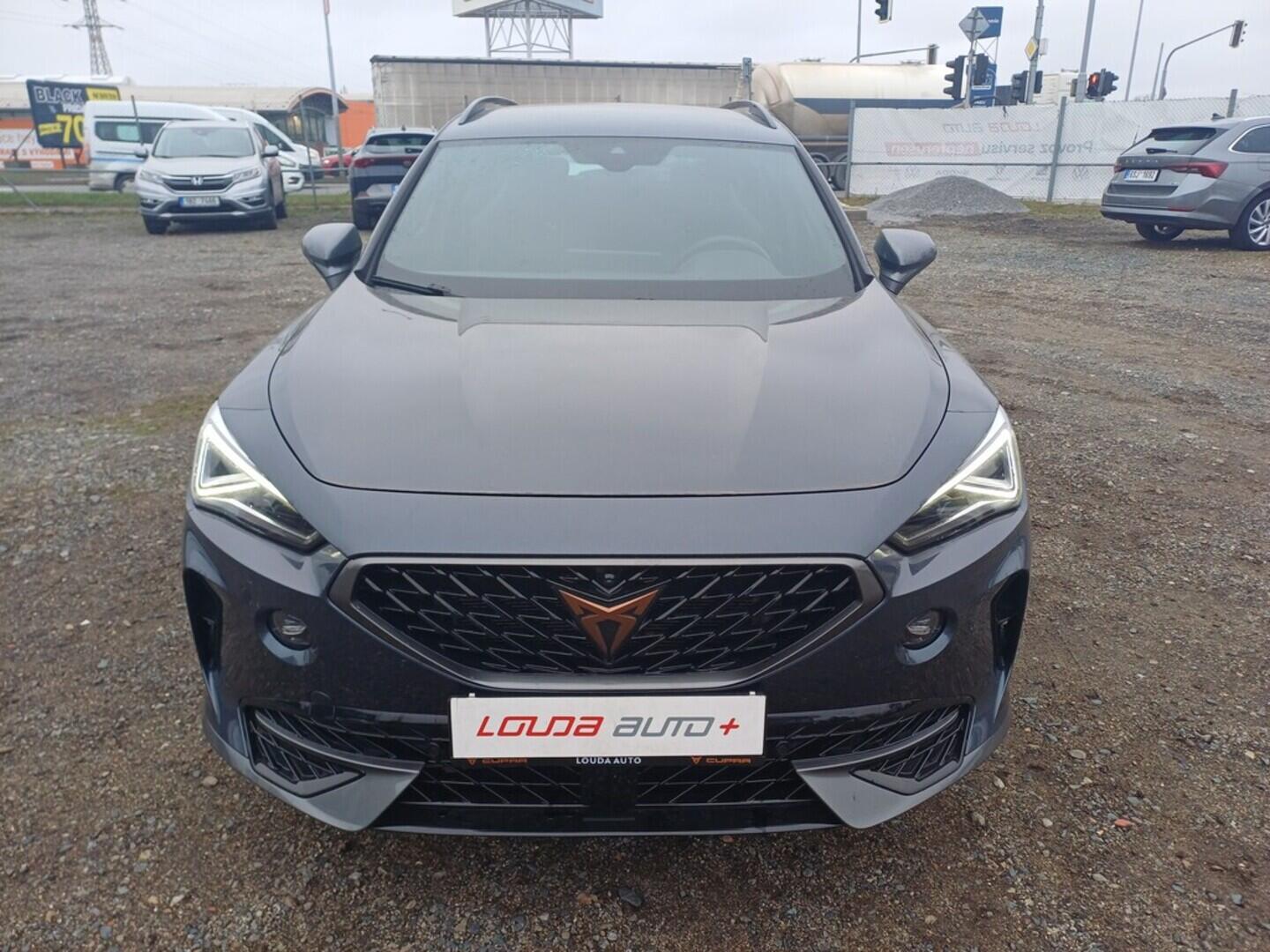 O199V00449_13.webp_FORMENTOR VZ 2.0 TSI 180 kW automat, DPH