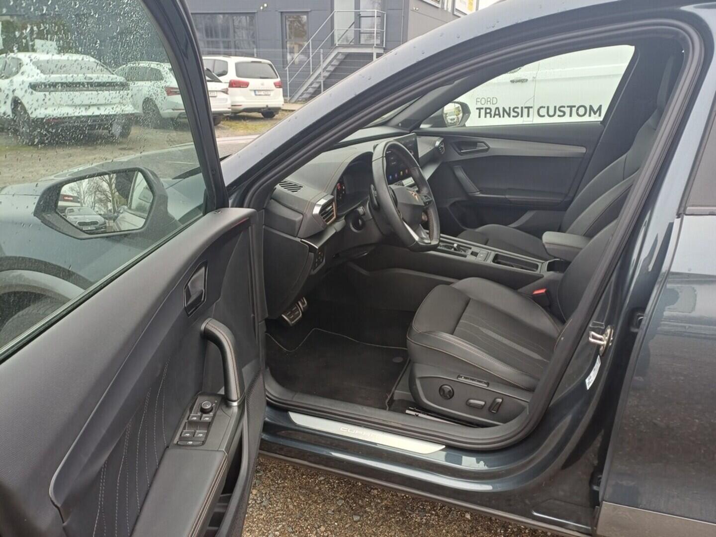 O199V00449_20.webp_FORMENTOR VZ 2.0 TSI 180 kW automat, DPH