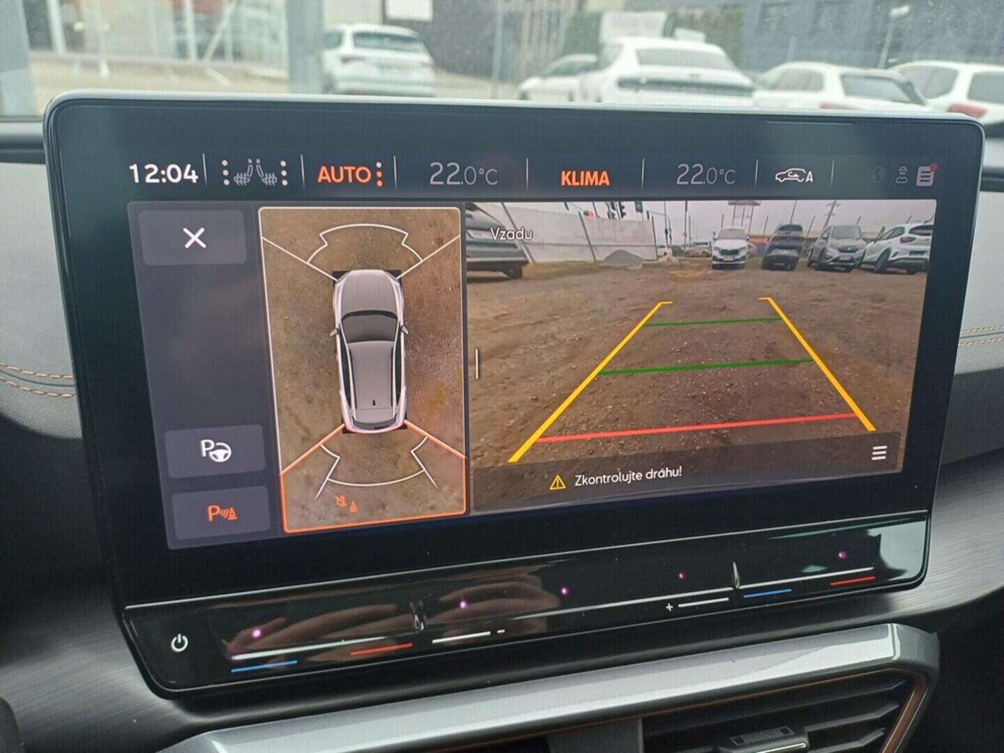 O199V00449_25.webp_FORMENTOR VZ 2.0 TSI 180 kW automat, DPH