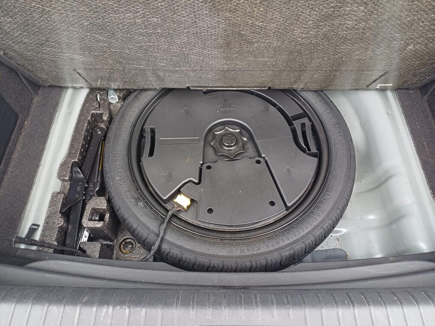 O199V00449_30.webp_FORMENTOR VZ 2.0 TSI 180 kW automat, DPH