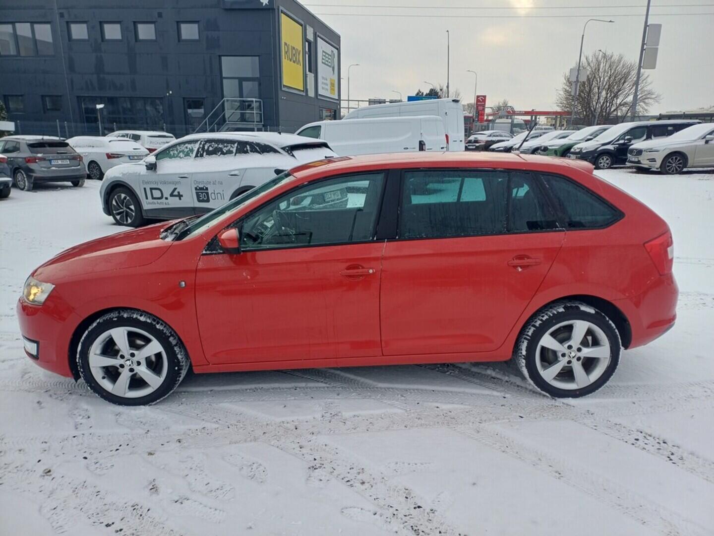 O199V00450_12.webp_RAPID Ambition 1.2 TSI 63 kW manuál, DPH