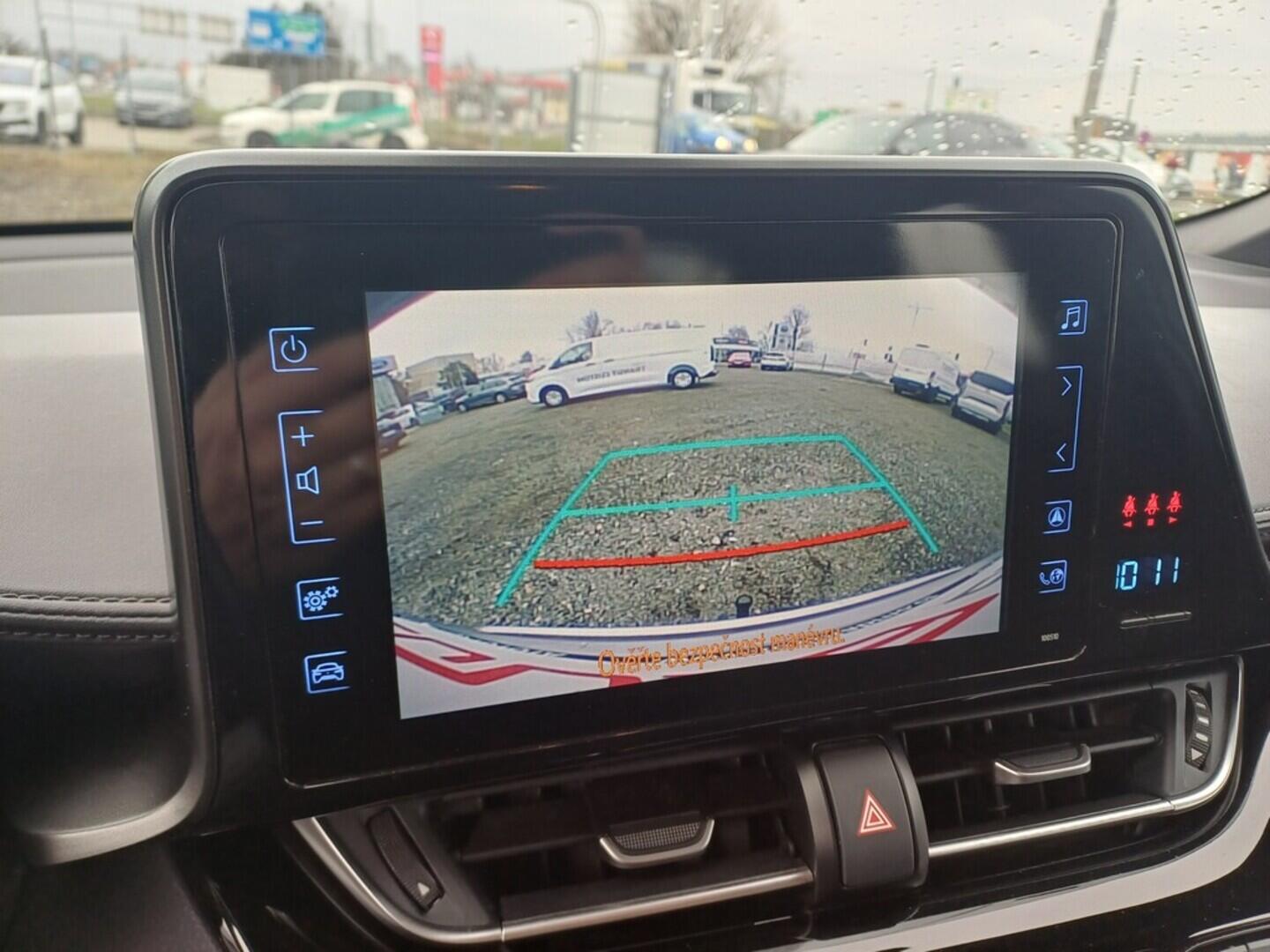 O199V00451_25.webp_C-HR Active 1.2 Turbo 85 kW manuál