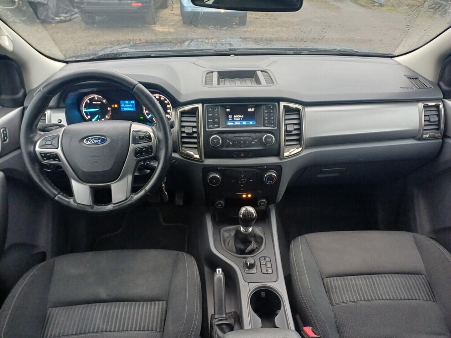 O199V00453_18.webp_RANGER XLT 2.2 TDCi 118 kW manuál, DPH