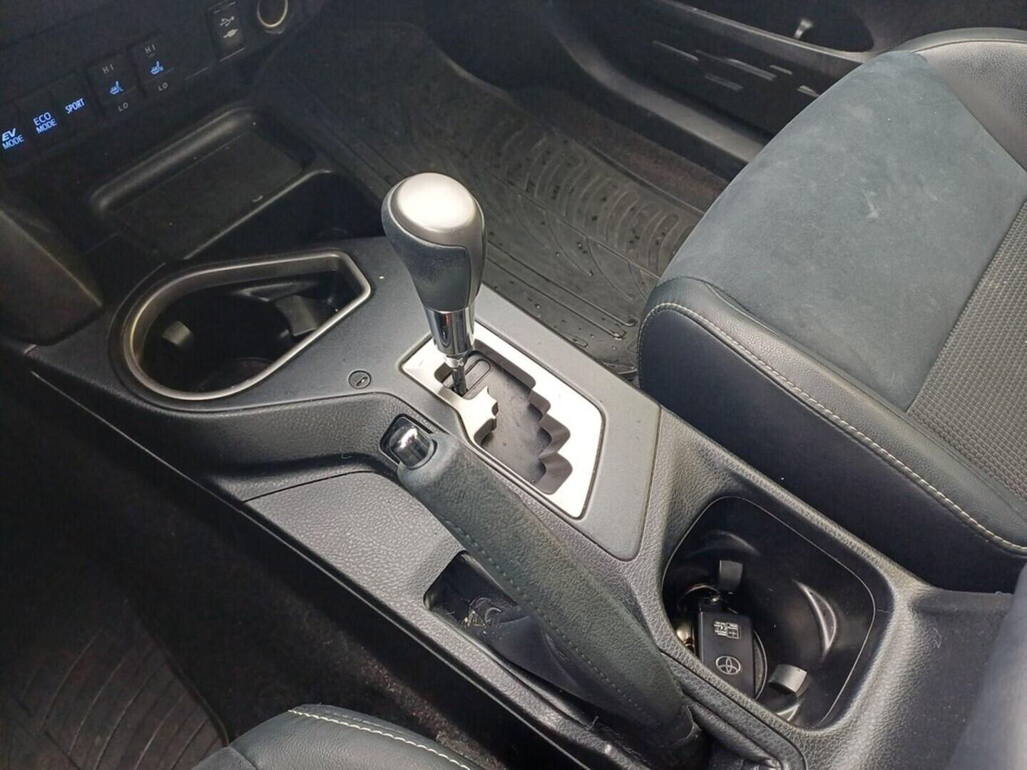 O199V00456_27.webp_RAV4 Trend 2.5 e-CVT 114 kW automat, DPH