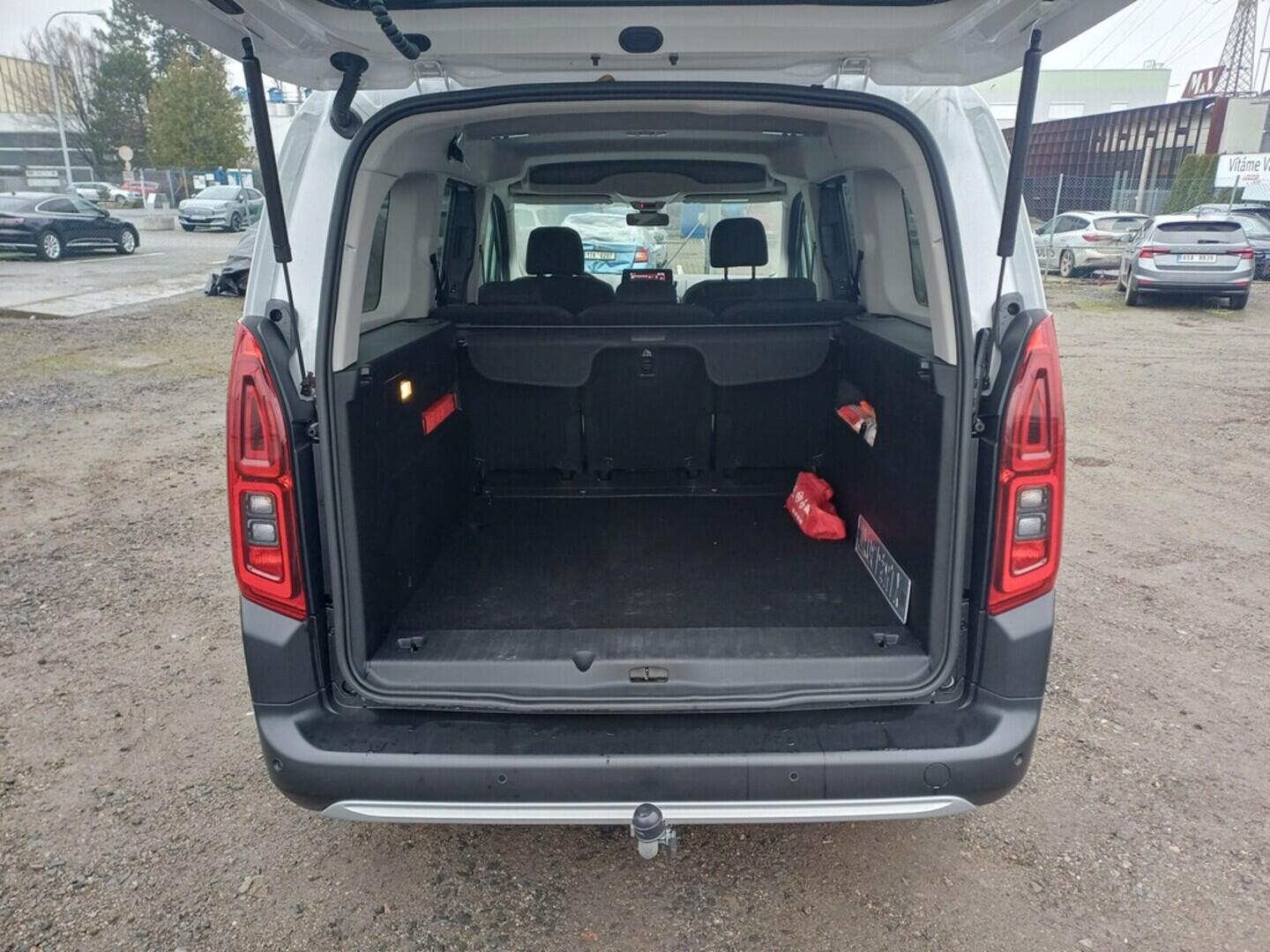 O199V00457_29.webp_BERLINGO XTR 1.5 Blue HDi 96 kW automat, DPH