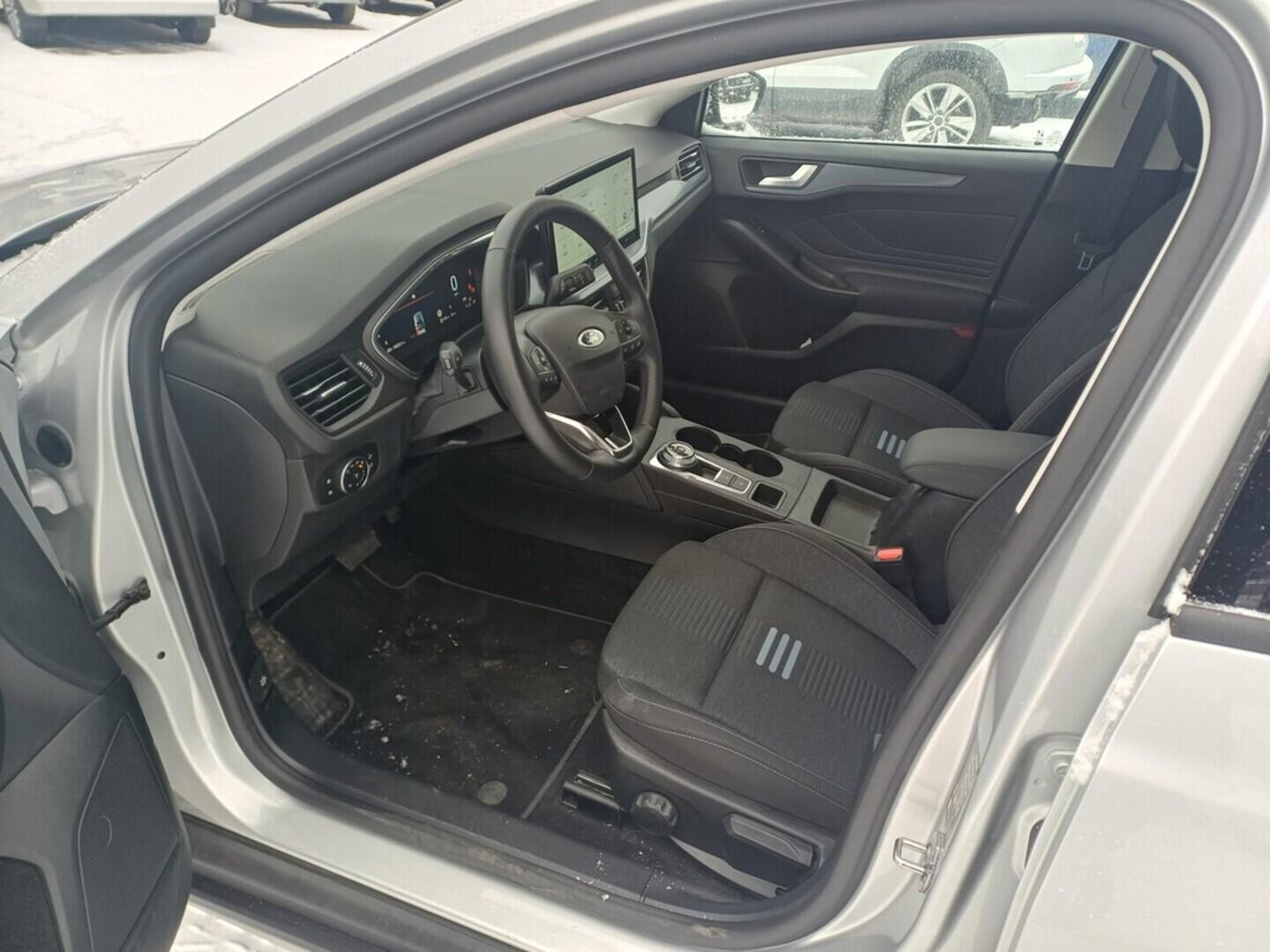 O199V00458_19.webp_FOCUS Active X 1.5 EcoBlue 84 kW automat