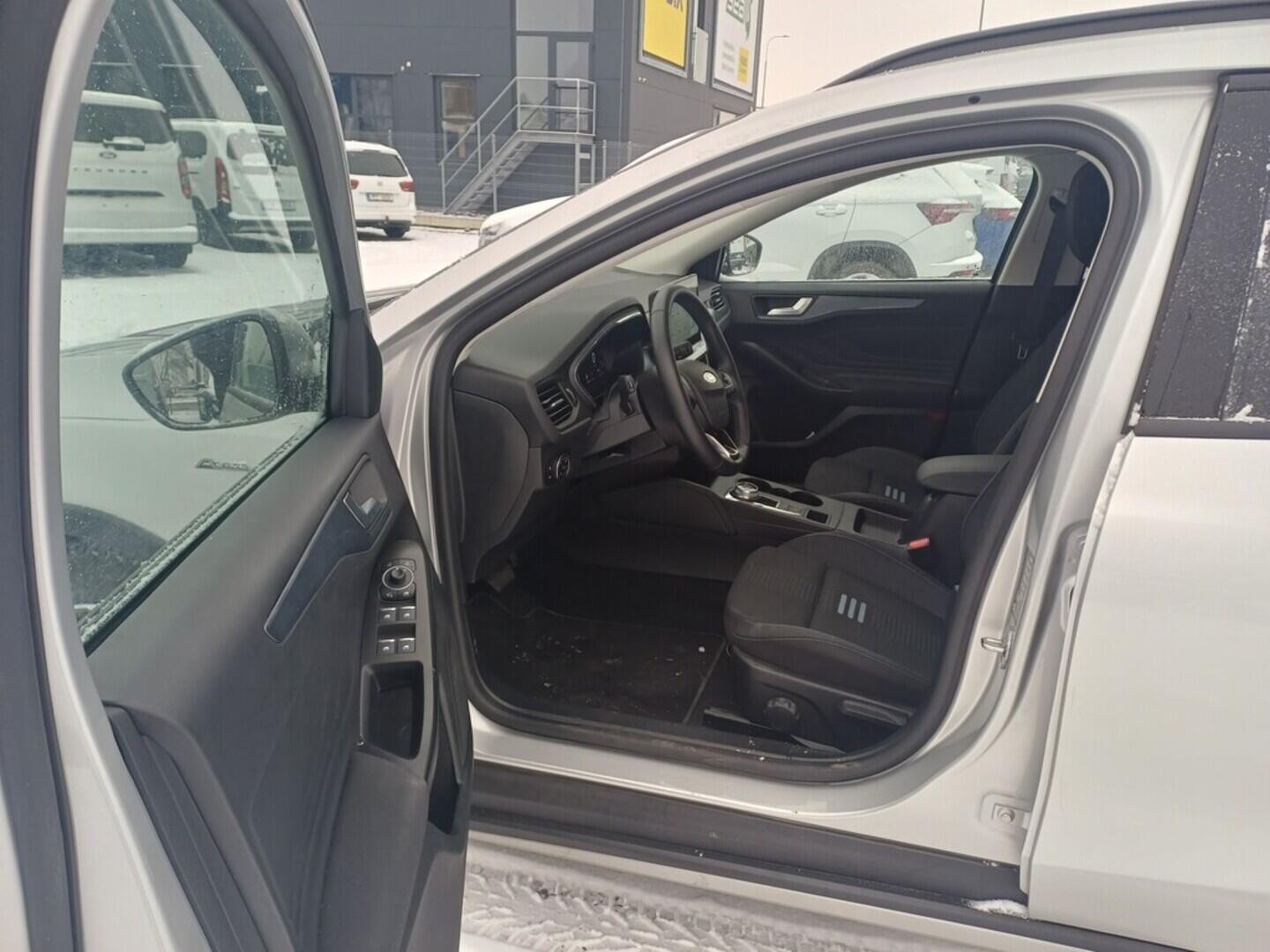 O199V00458_20.webp_FOCUS Active X 1.5 EcoBlue 84 kW automat