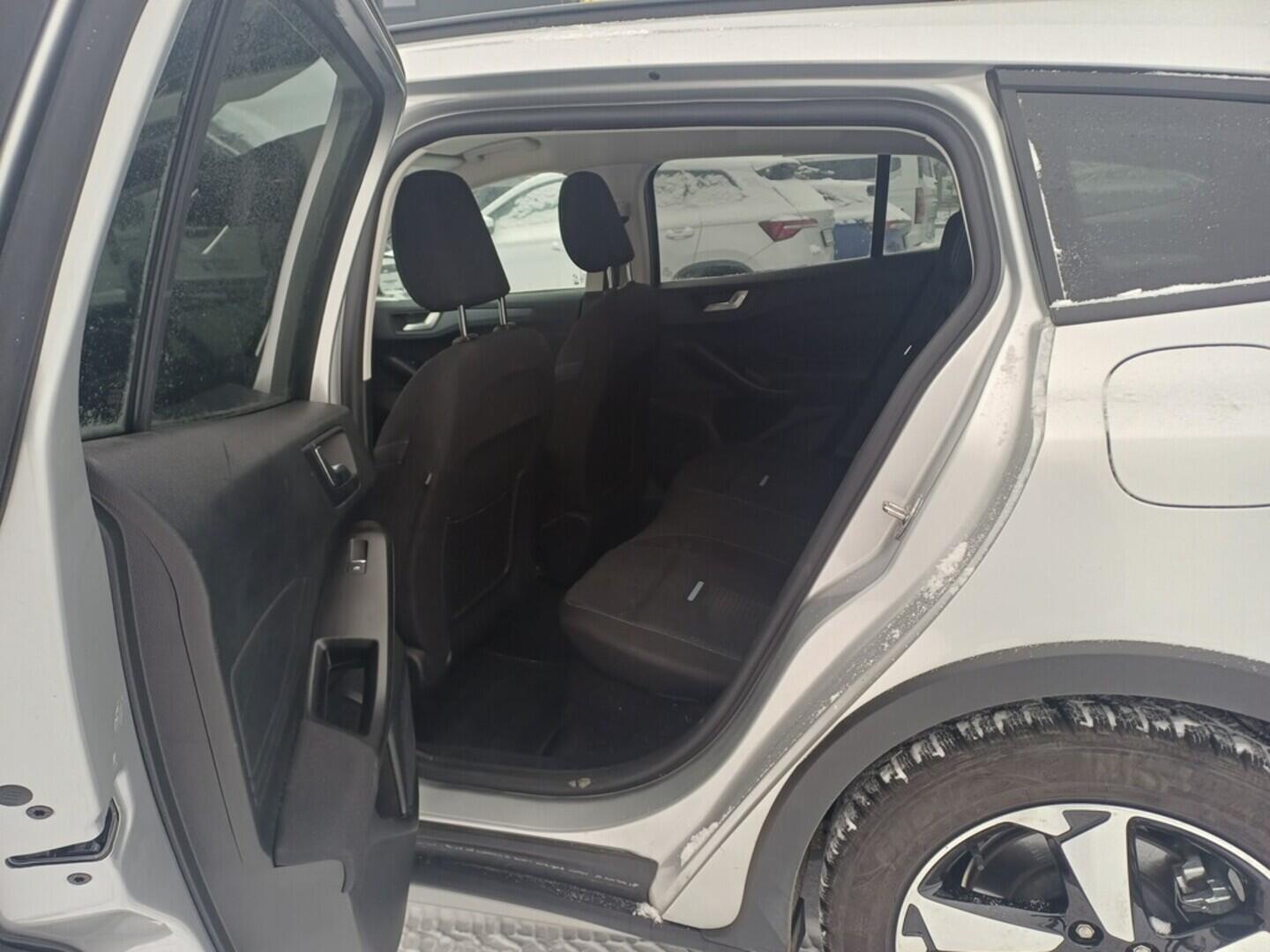 O199V00458_28.webp_FOCUS Active X 1.5 EcoBlue 84 kW automat