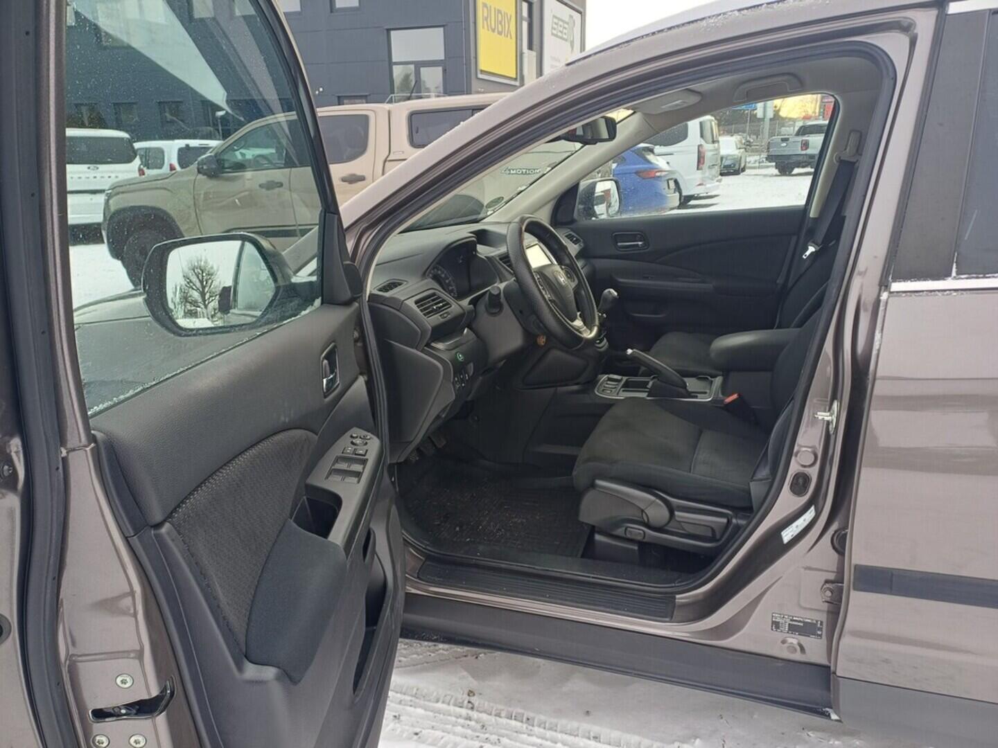 O199V00459_20.webp_CRV Elegance 1.6 DTEC 118 kW manuál