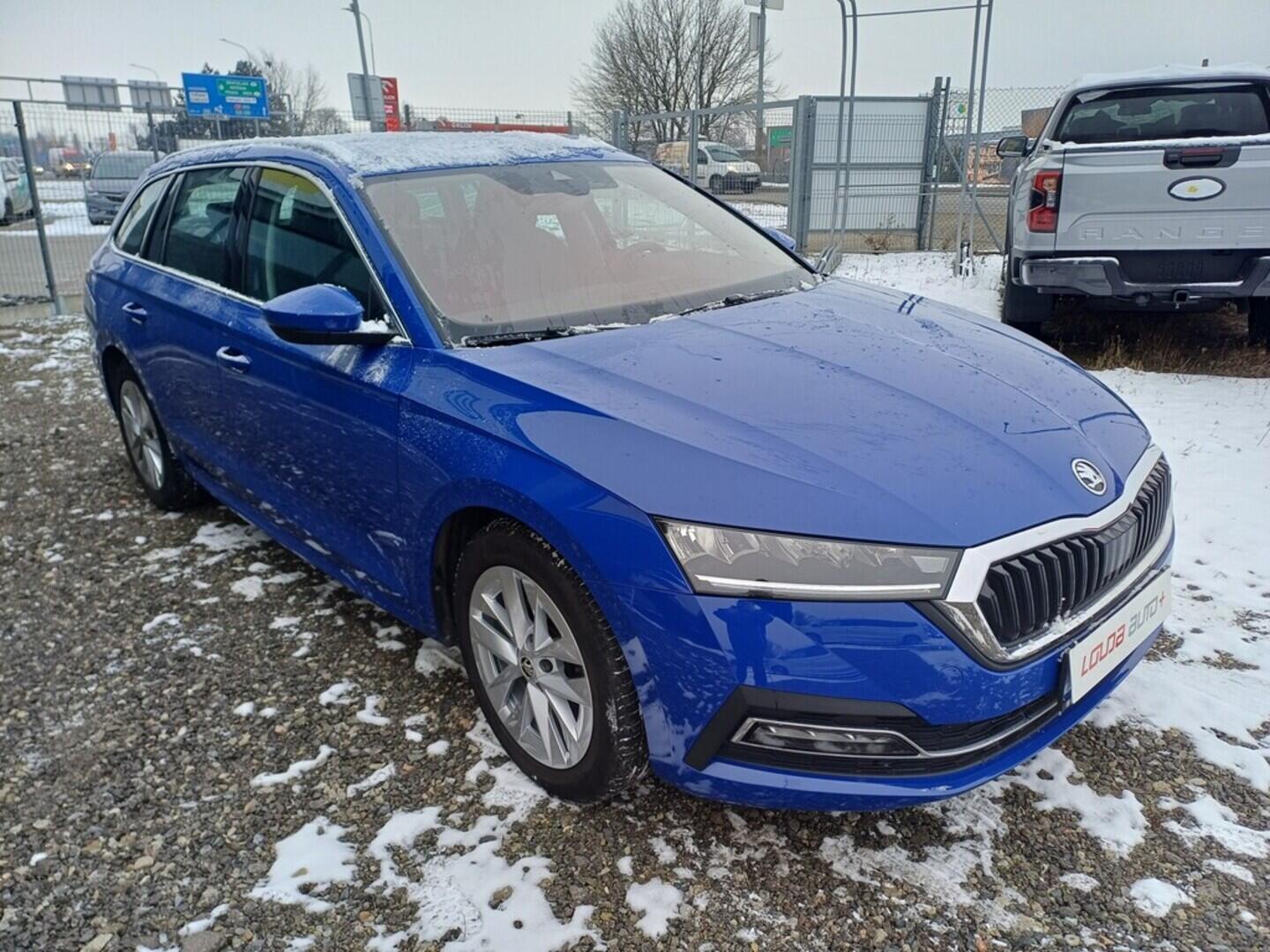 O199V00461_14.webp_OCTAVIA Style 1.5 TSI 110 kW manuál, DPH