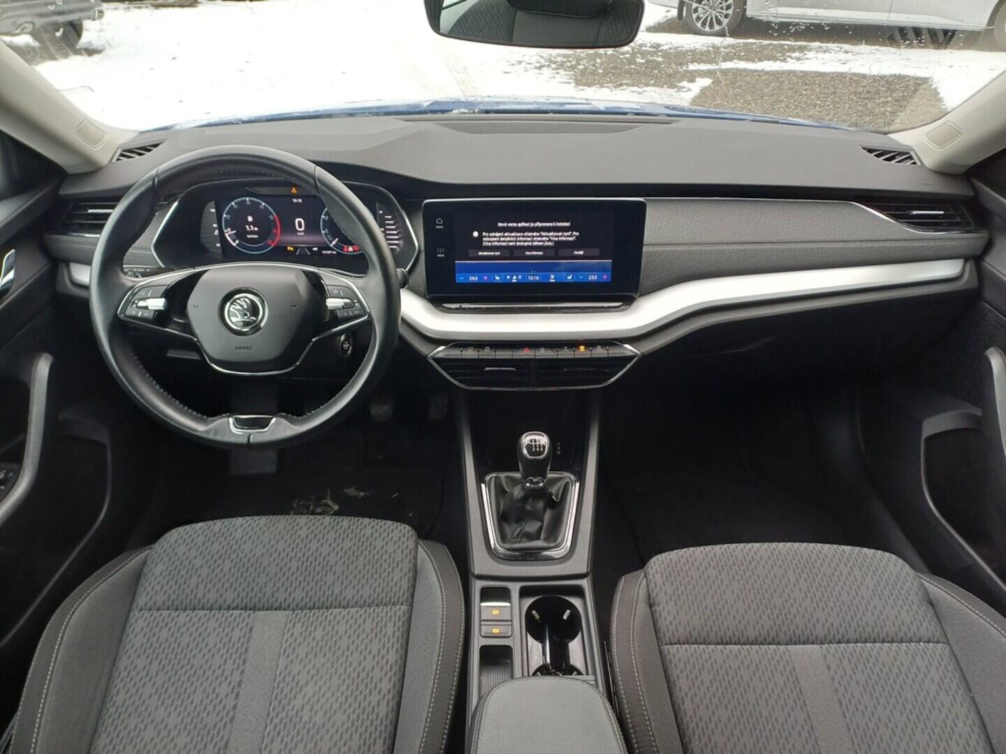 O199V00461_18.webp_OCTAVIA Style 1.5 TSI 110 kW manuál, DPH