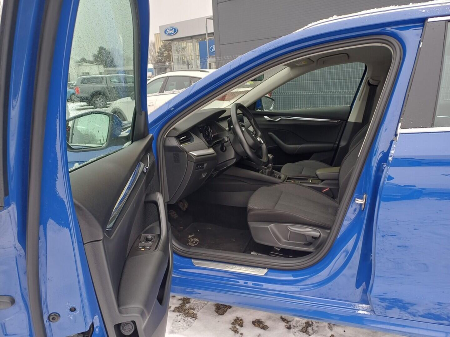 O199V00461_20.webp_OCTAVIA Style 1.5 TSI 110 kW manuál, DPH