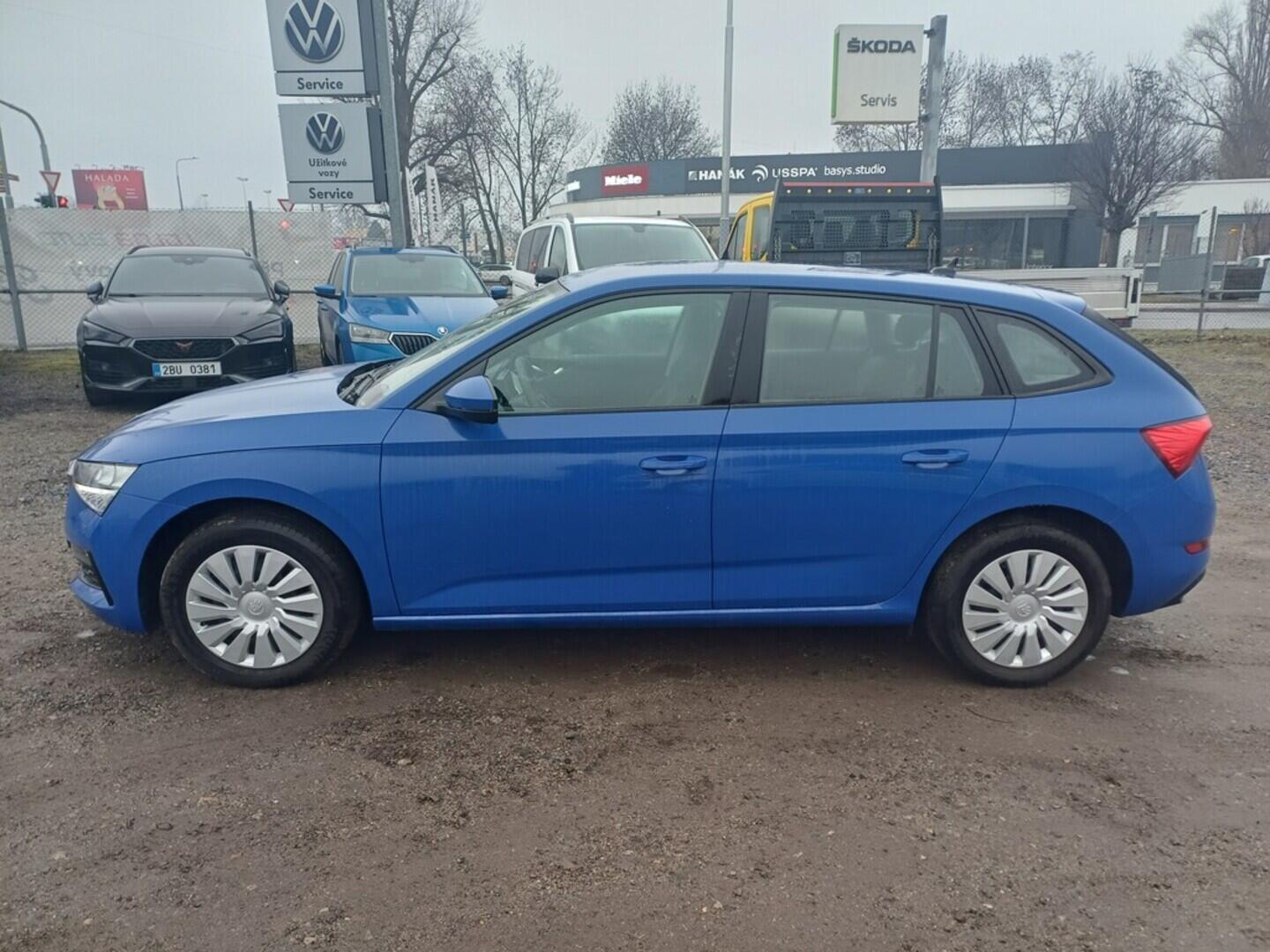 O199V00463_12.webp_SCALA Ambition 1.0 TSI 81 kW manuál, DPH