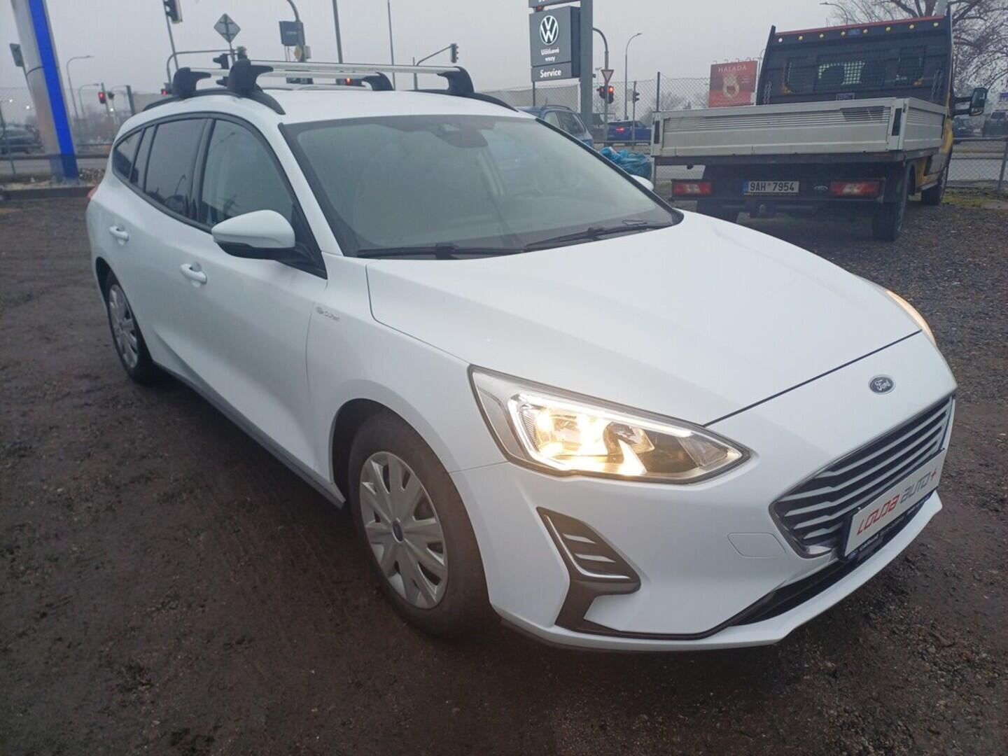 O199V00464_14.webp_FOCUS Trend 1.0 EcoBoost 74 kW manuál