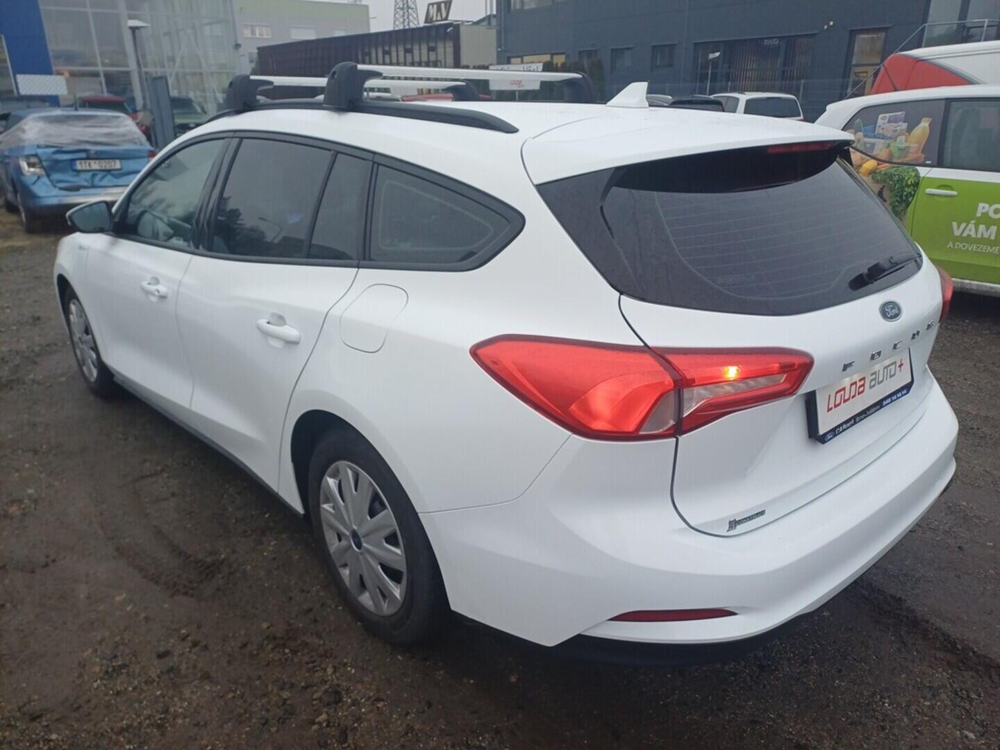 O199V00464_15.webp_FOCUS Trend 1.0 EcoBoost 74 kW manuál