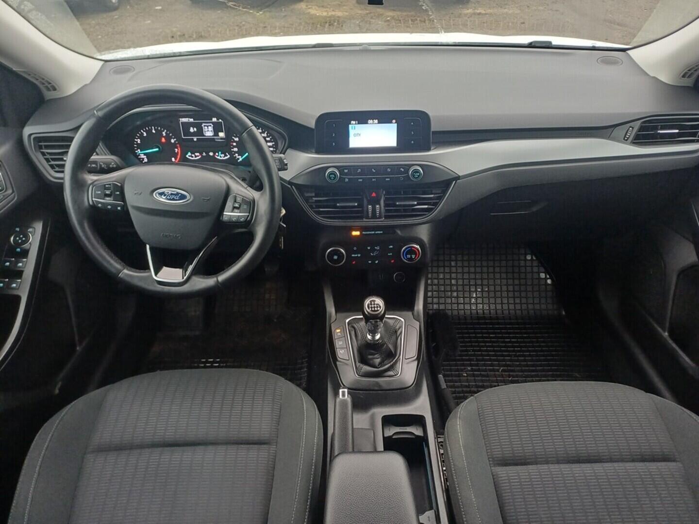 O199V00464_18.webp_FOCUS Trend 1.0 EcoBoost 74 kW manuál