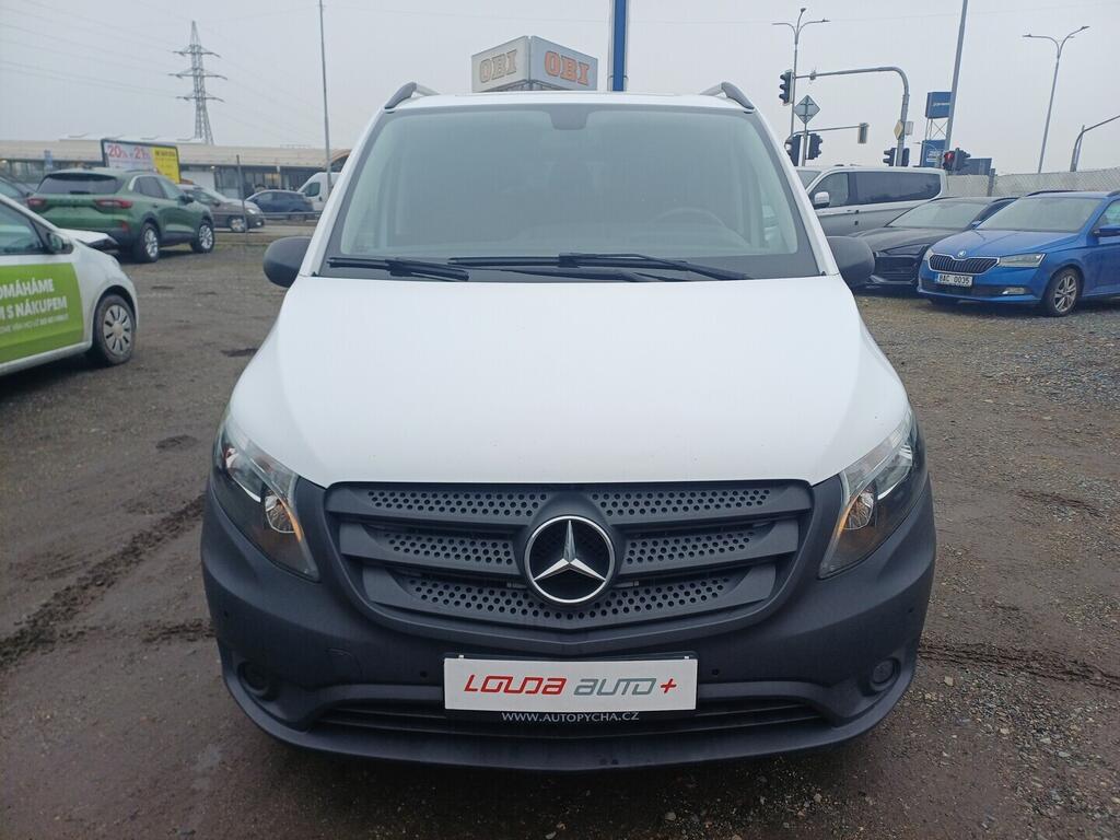 O199V00465_13.webp_VITO Tourer 2.1 CDi 100 kW manuál