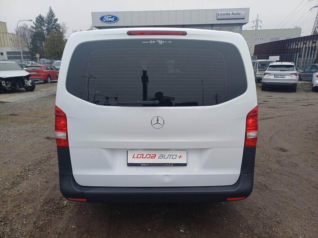 O199V00465_17.webp_VITO Tourer 2.1 CDi 100 kW manuál