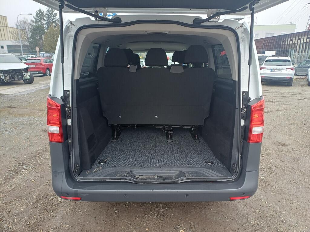 O199V00465_28.webp_VITO Tourer 2.1 CDi 100 kW manuál