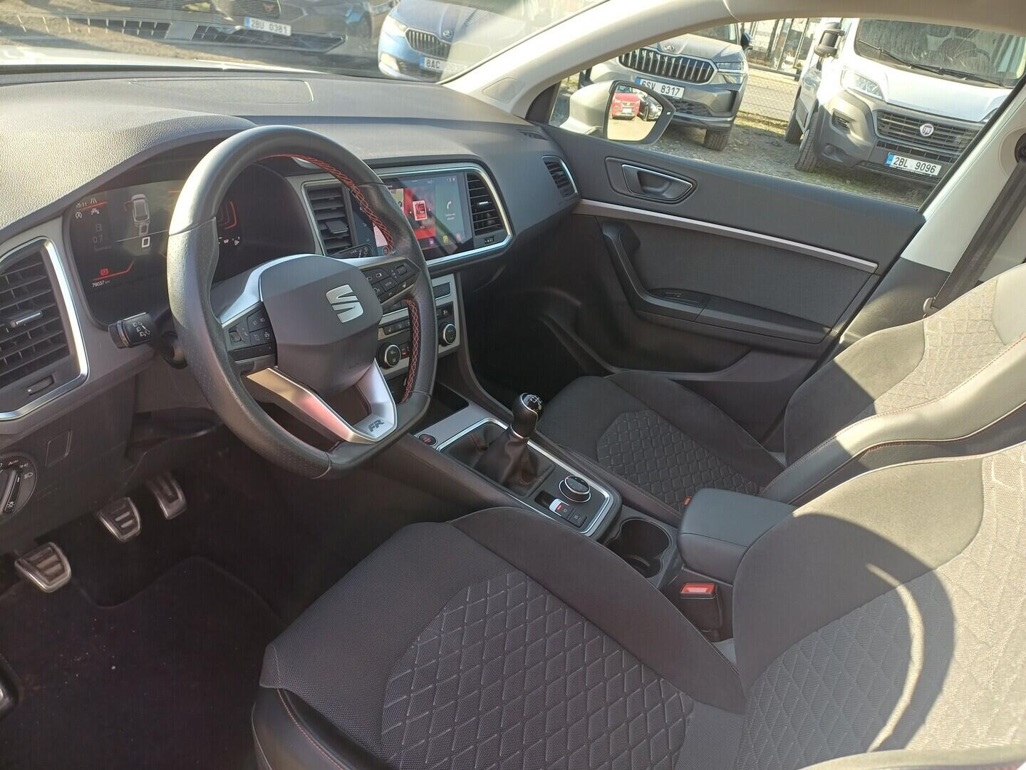 O199V00471_19.webp_SEAT ATECA FR 1.5 TSI 110 kW manuál, DPH