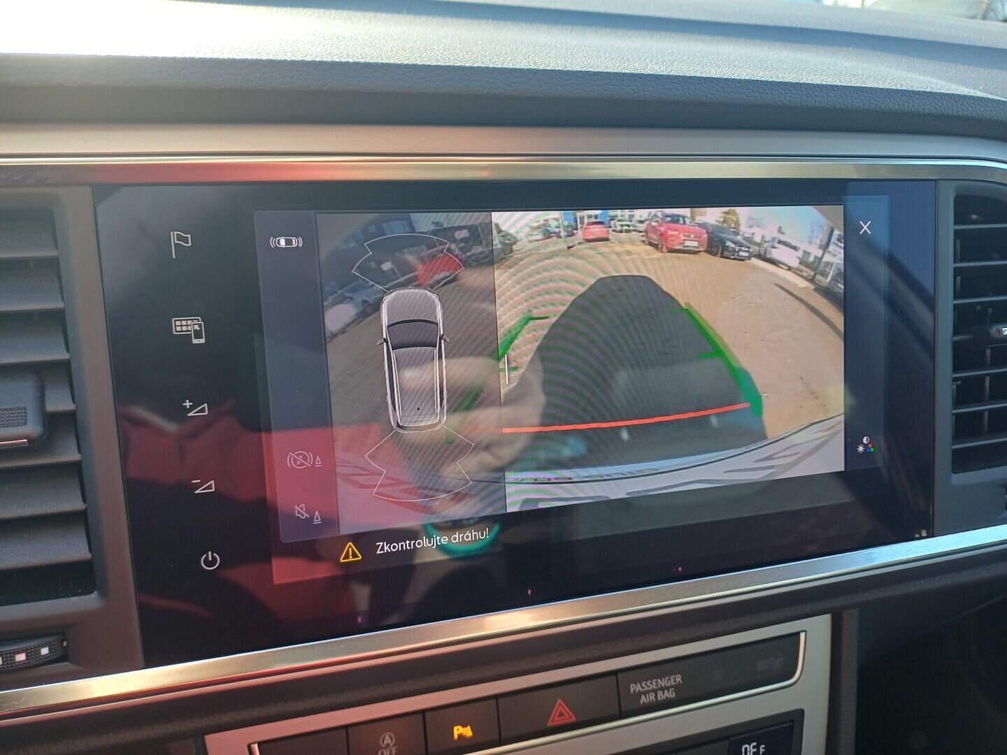 O199V00471_25.webp_SEAT ATECA FR 1.5 TSI 110 kW manuál, DPH