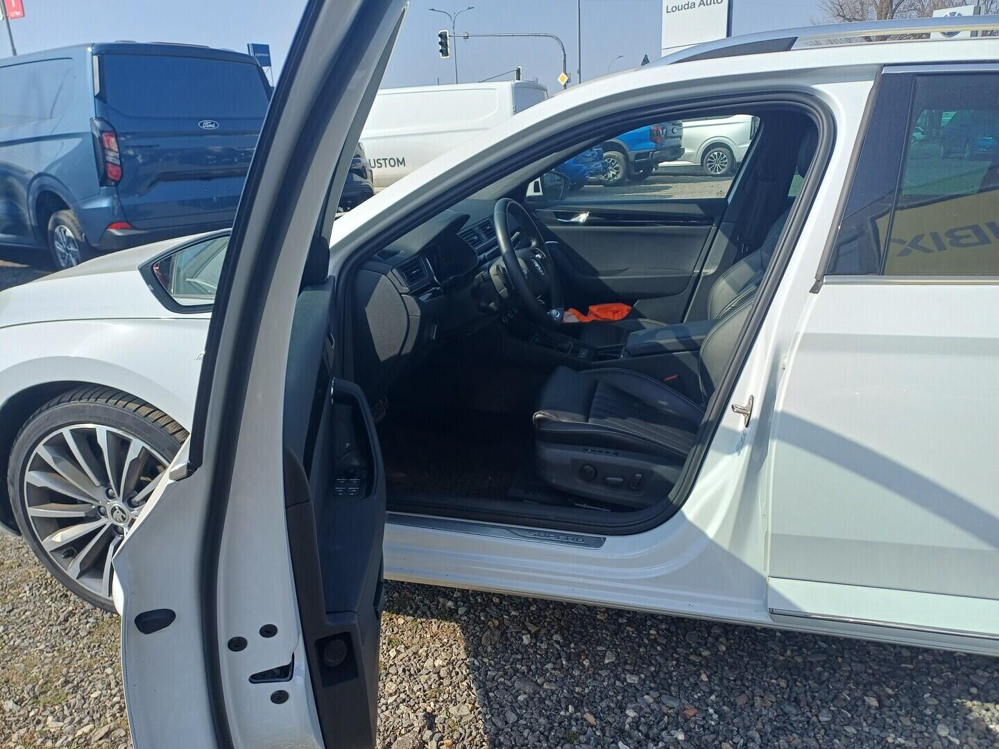 O199V00475_20.webp_SUPERB L&K 2.0 TDI 147 kW automat, DPH