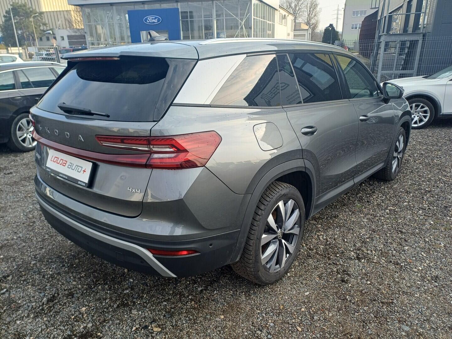 O199V00476_11.webp_KODIAQ Exclusive Selection 2.0 TDI 142 kW automat, DPH