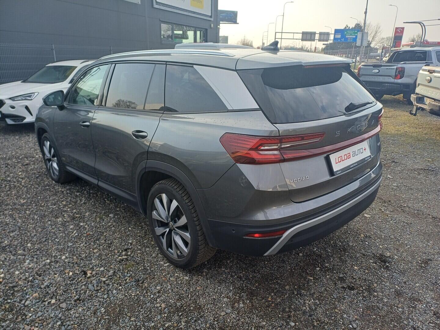 O199V00476_15.webp_KODIAQ Exclusive Selection 2.0 TDI 142 kW automat, DPH