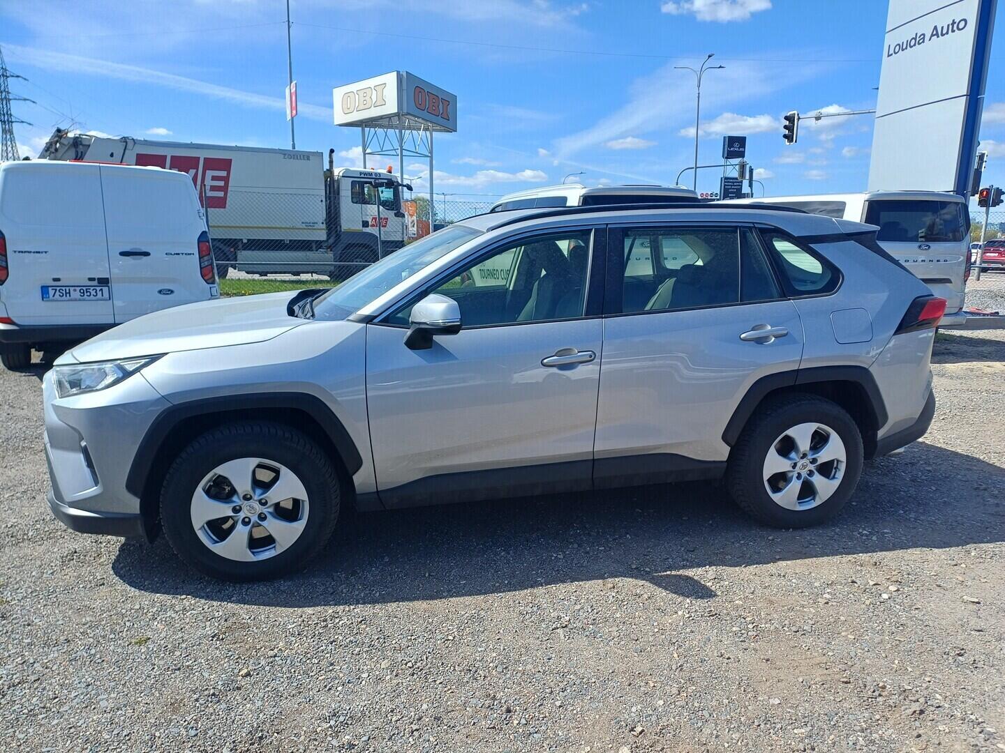 O199V00479_12.webp_RAV4 Comfort 2.0 2.0 129 kW manuál