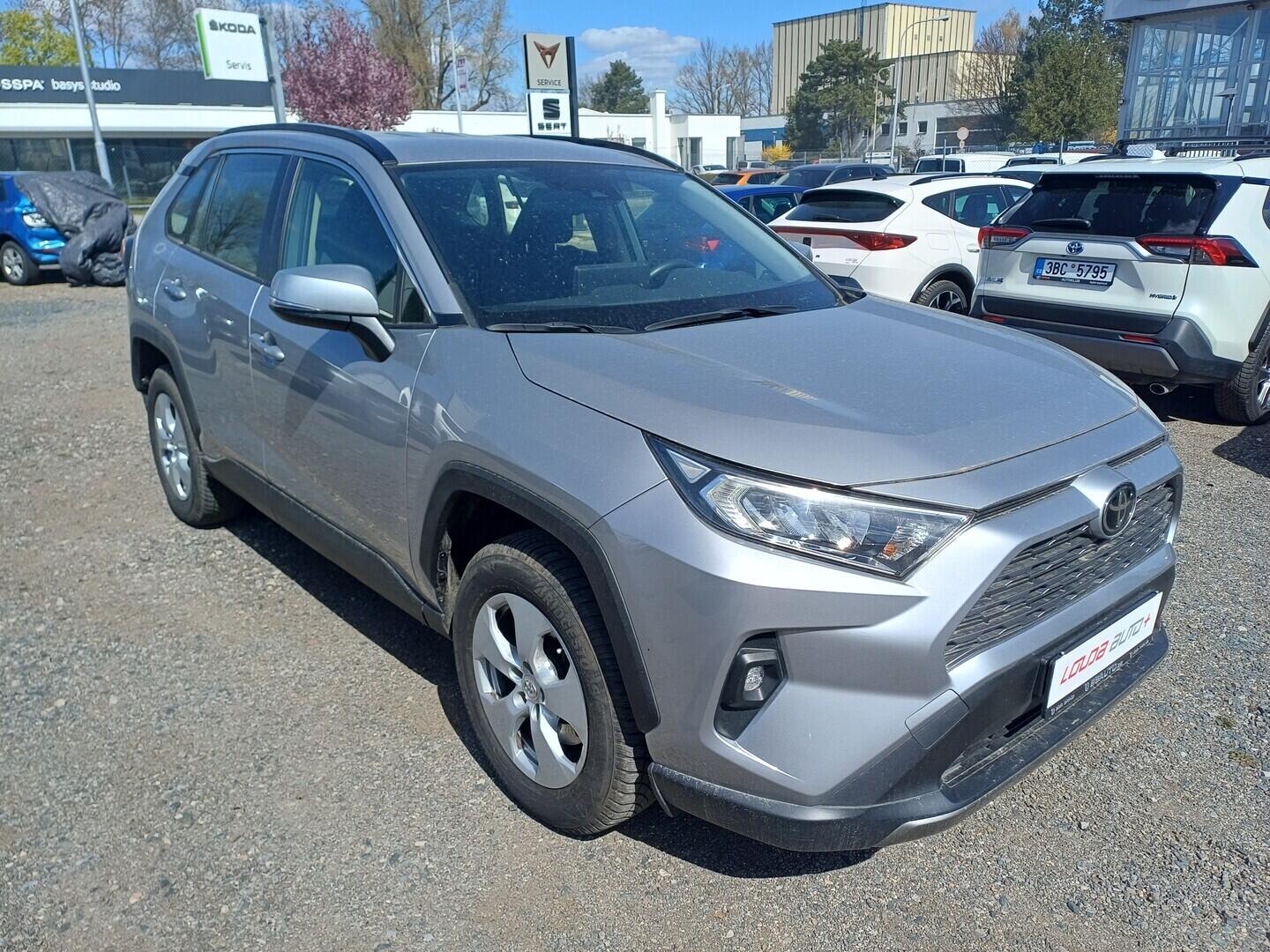 O199V00479_14.webp_RAV4 Comfort 2.0 2.0 129 kW manuál