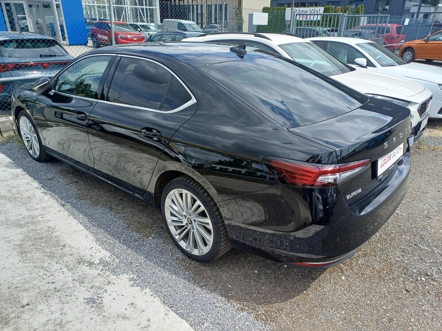 O199V00493_15.webp_SUPERB L&K 2.0 TSI 195 kW automat, DPH