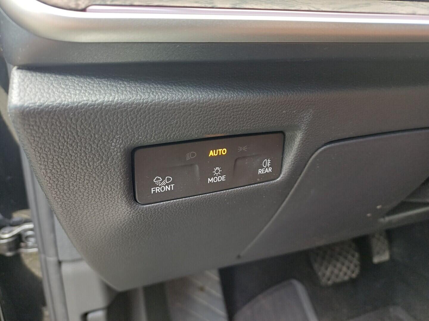 O199V00493_22.webp_SUPERB L&K 2.0 TSI 195 kW automat, DPH