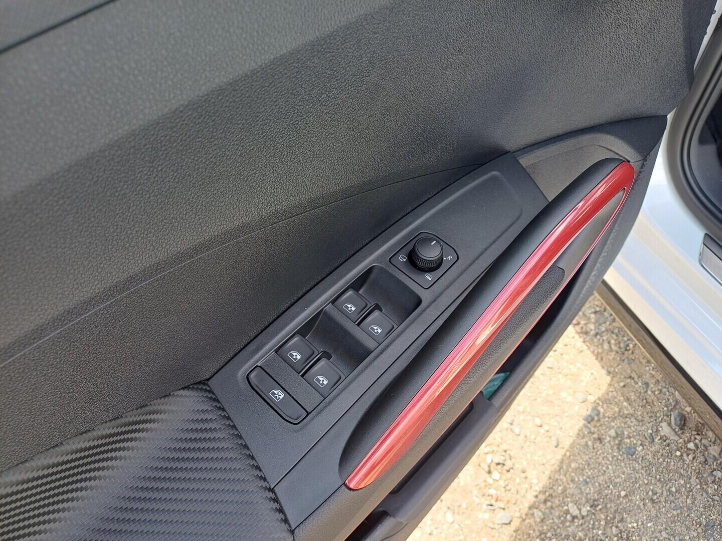 O199V00495_21.webp_FABIA Monte Carlo 1.5 TSI 110 kW automat, DPH