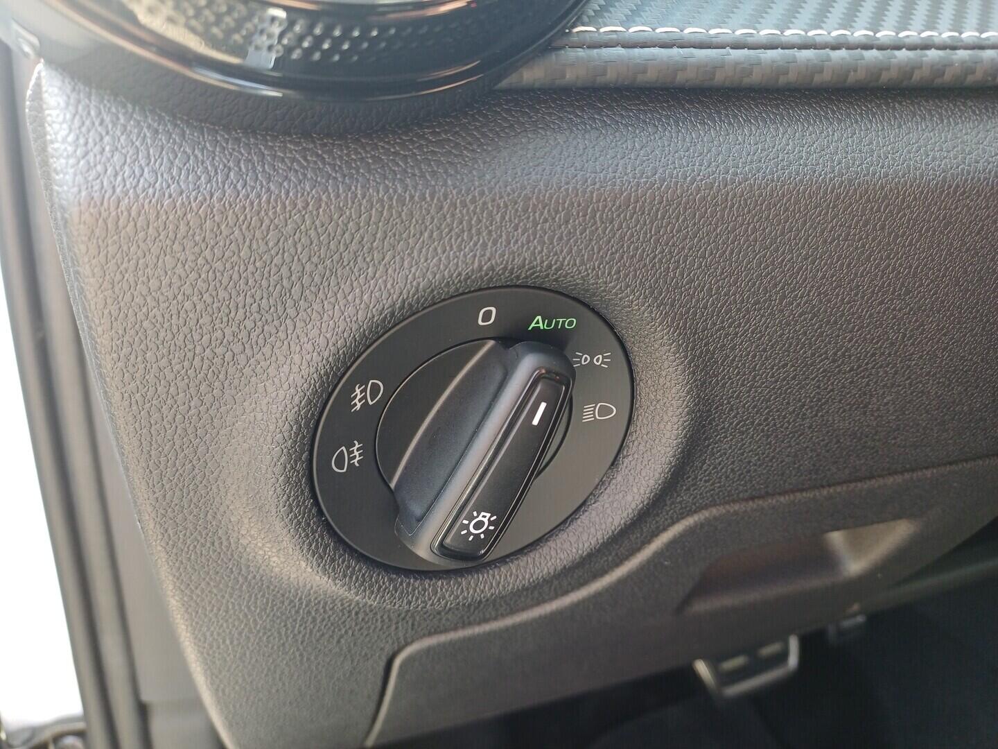 O199V00495_22.webp_FABIA Monte Carlo 1.5 TSI 110 kW automat, DPH