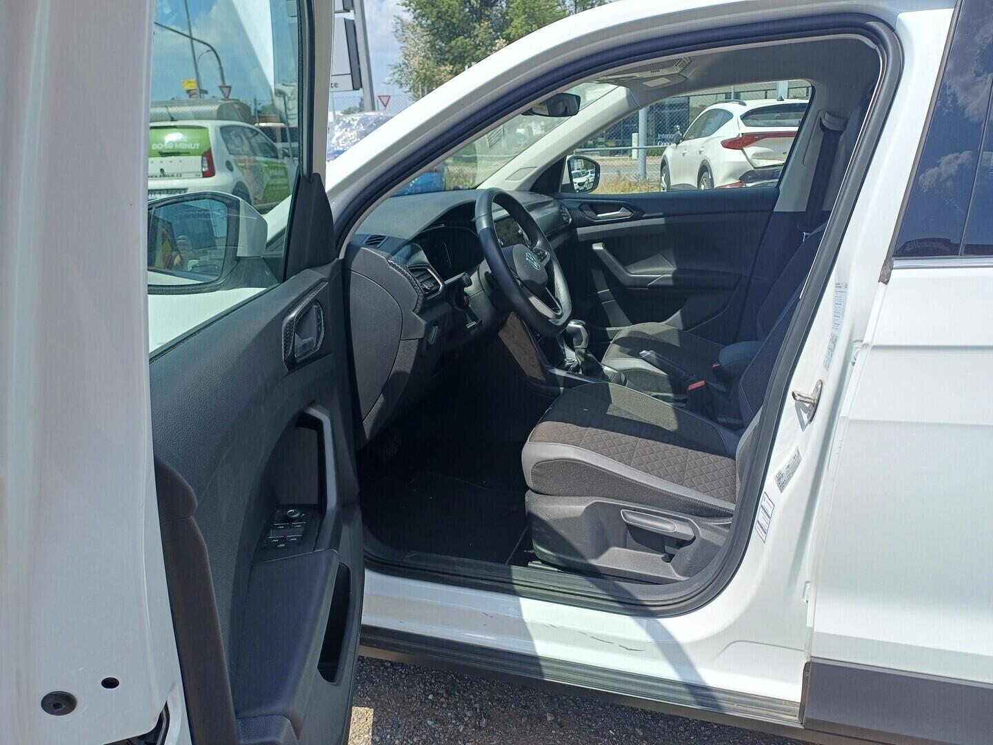 O199V00499_20.webp_T-CROSS Style 1.0 TSI 81 kW automat