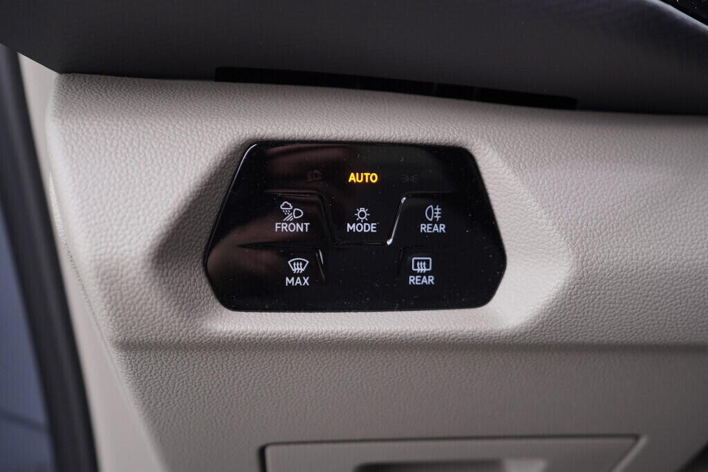 O419K00054_22.webp_MULTIVAN Life Bulli 2.0 TDI 110 kW automat, DPH