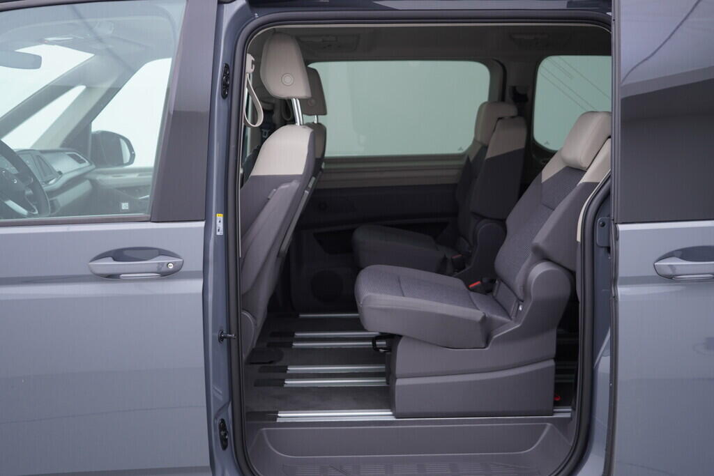 O419K00054_35.webp_MULTIVAN Life Bulli 2.0 TDI 110 kW automat, DPH