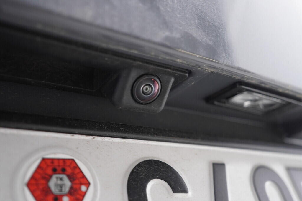 O419K00054_44.webp_MULTIVAN Life Bulli 2.0 TDI 110 kW automat, DPH