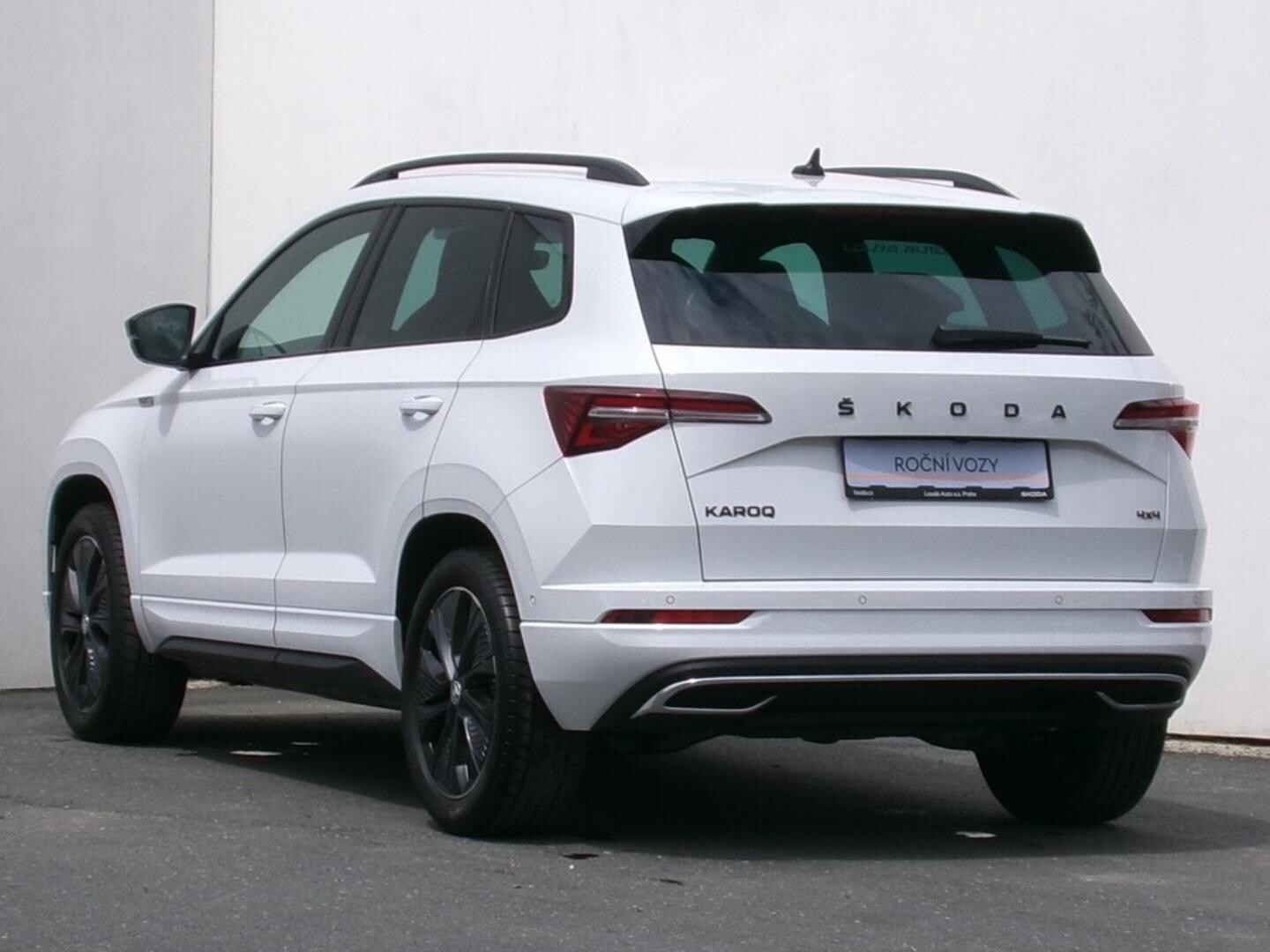 O419V05401_15.webp_KAROQ SportLine 2.0 TSI 140 kW automat, DPH