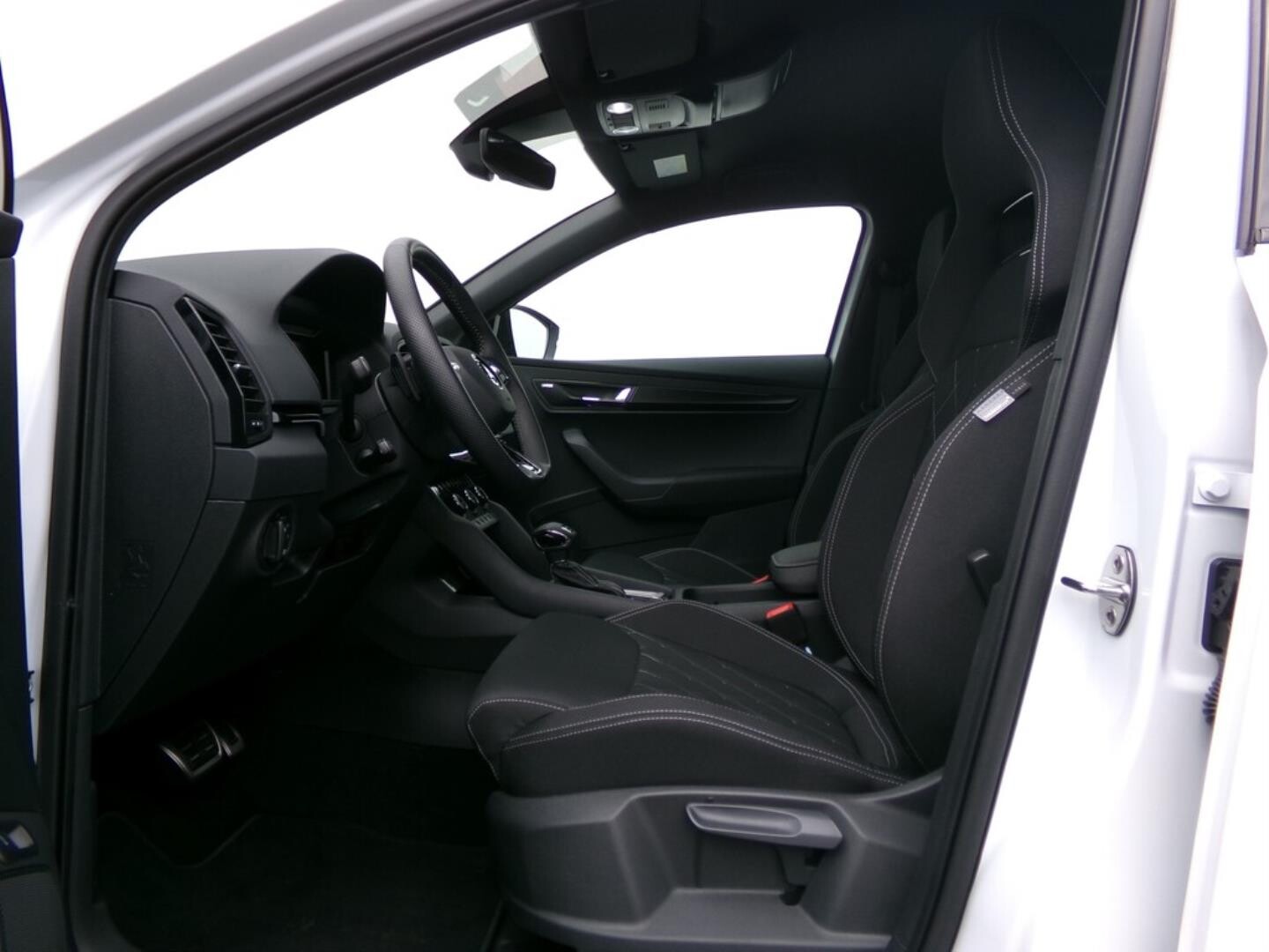 O419V05401_20.webp_KAROQ SportLine 2.0 TSI 140 kW automat, DPH