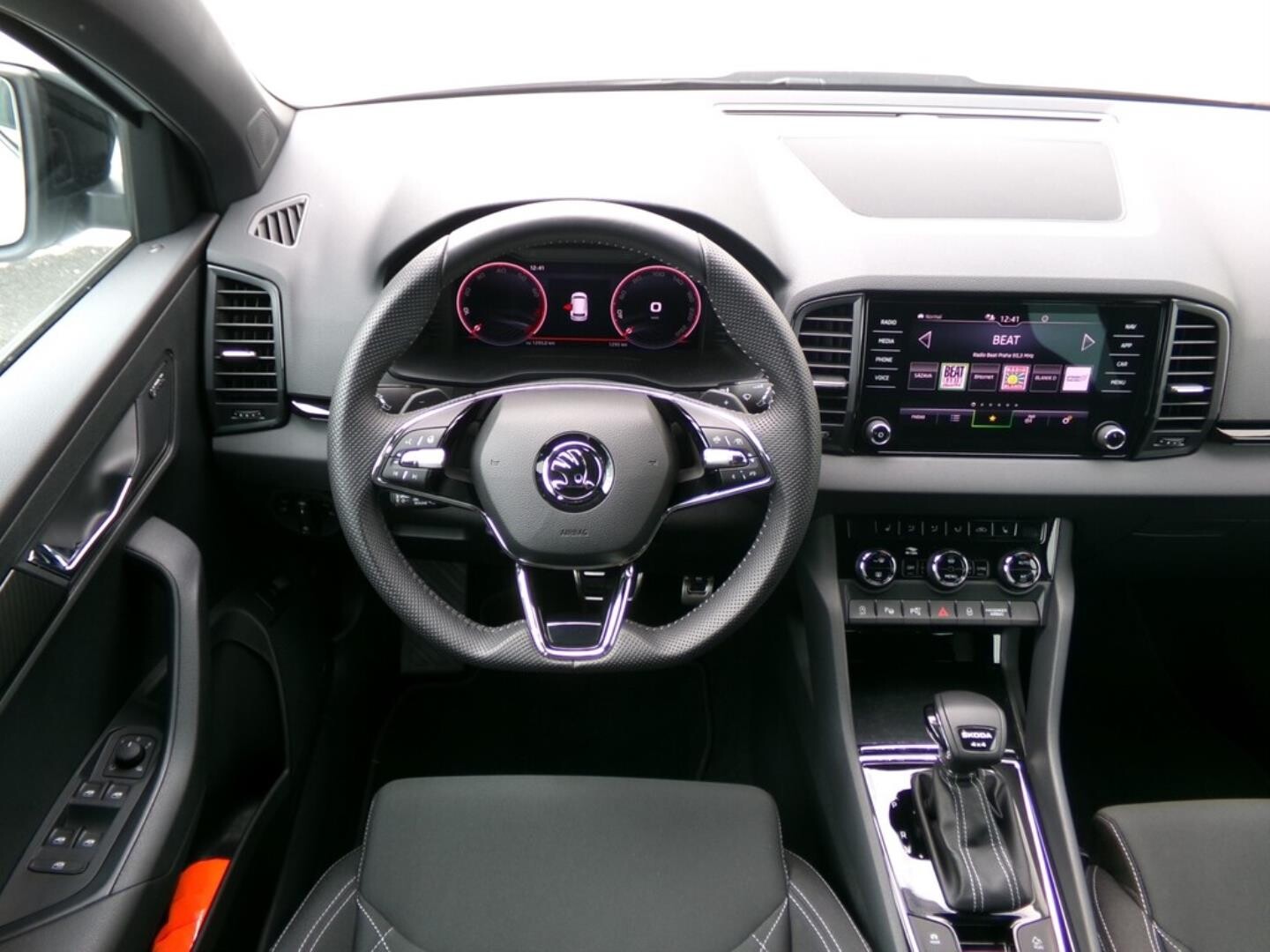 O419V05401_23.webp_KAROQ SportLine 2.0 TSI 140 kW automat, DPH