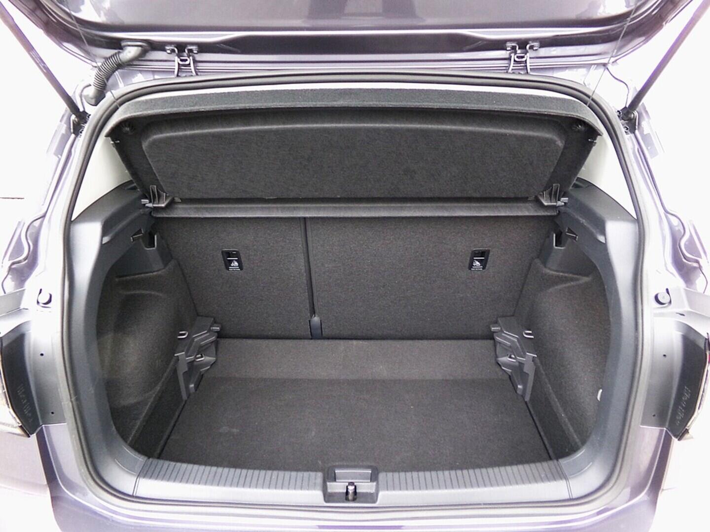 O419V06279_36.webp_T-CROSS Style 1.0 TSI 85 kW automat, DPH