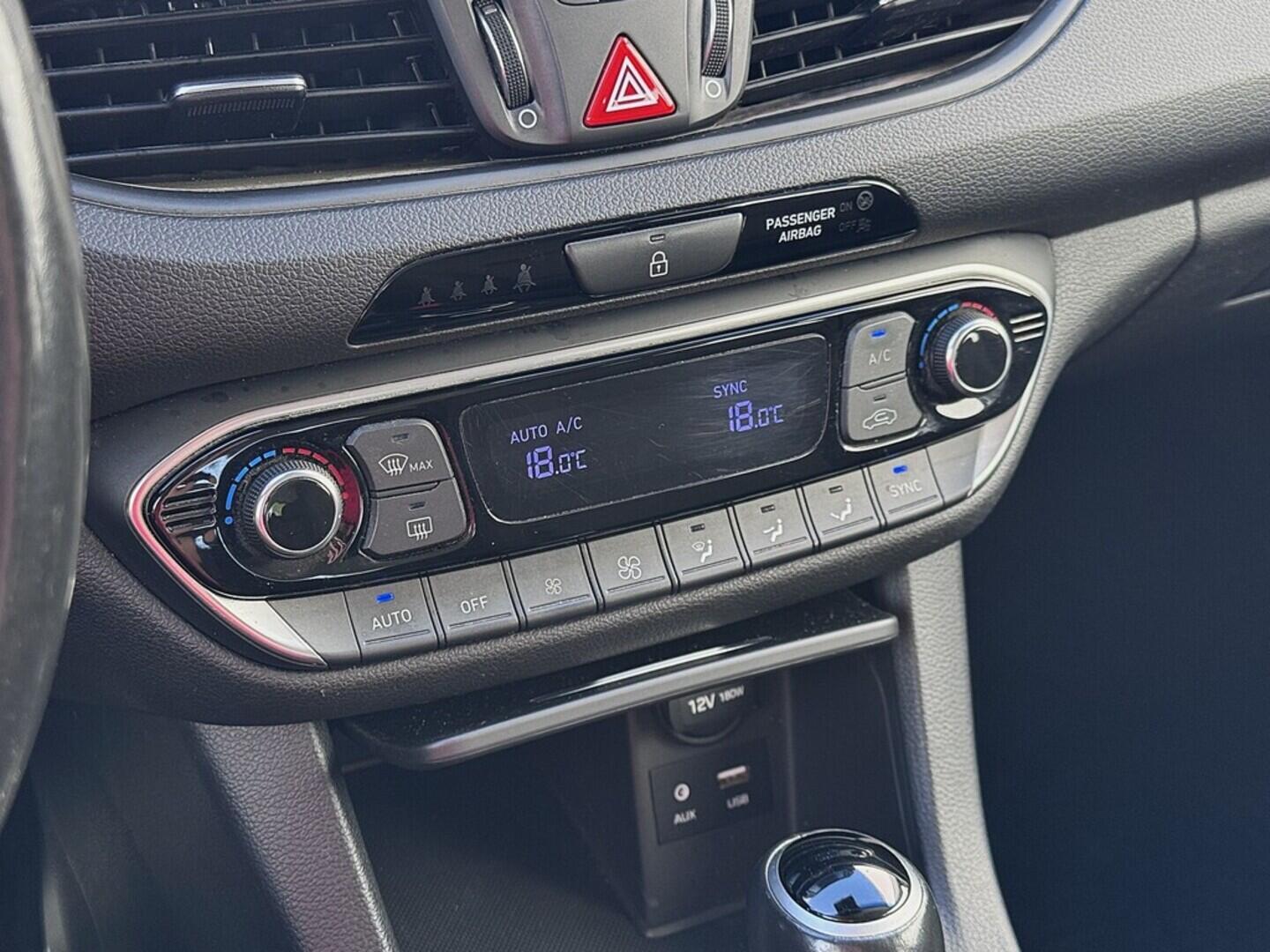 O419V07184_27.webp_I30 Style 1.4  103 kW automat