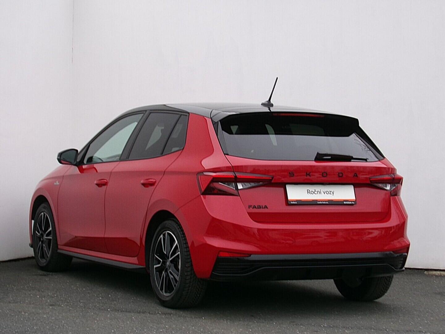 O419V07334_15.webp_FABIA Monte Carlo 1.0 TSI 81 kW manuál, DPH