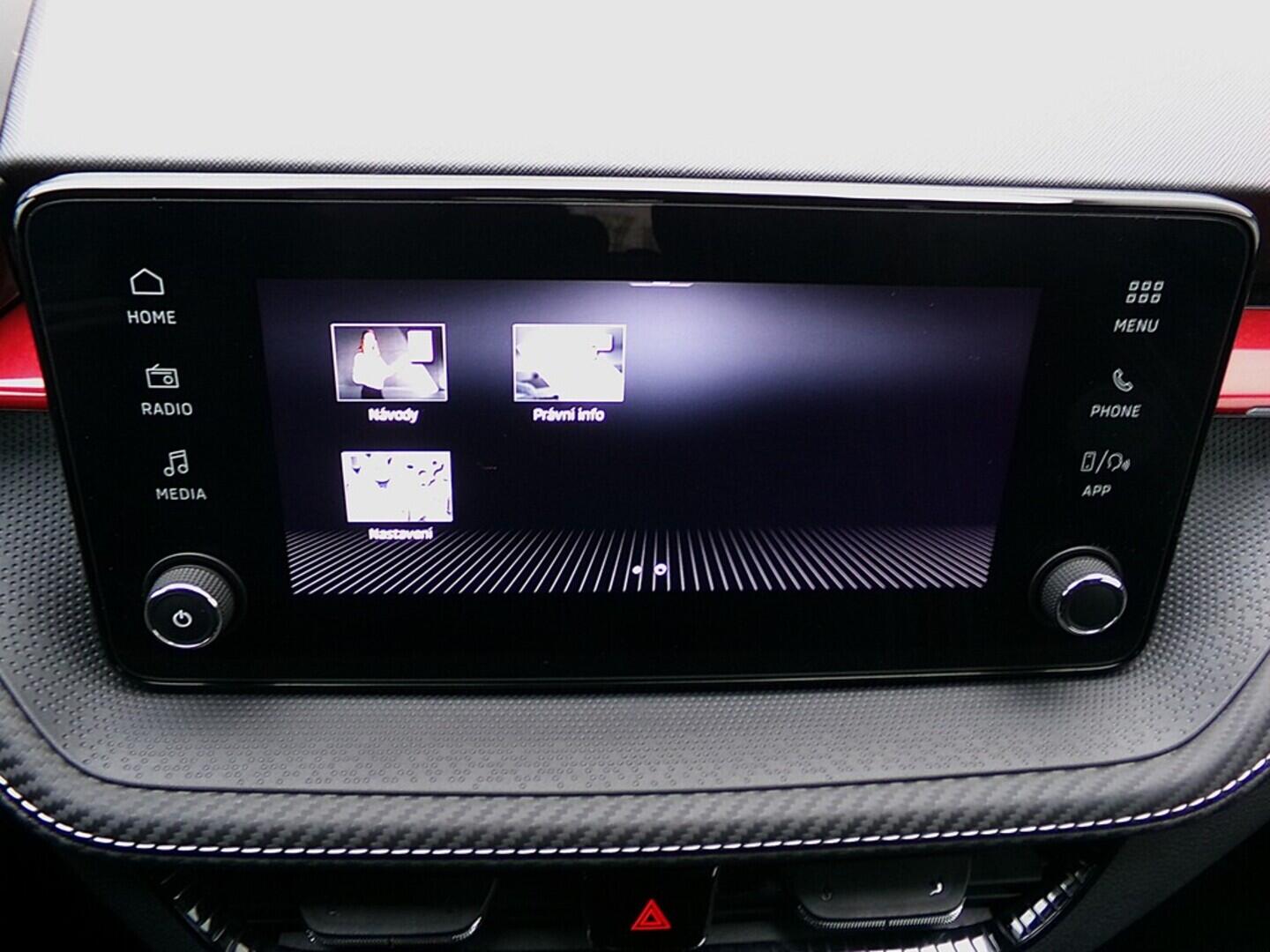 O419V07334_26.webp_FABIA Monte Carlo 1.0 TSI 81 kW manuál, DPH