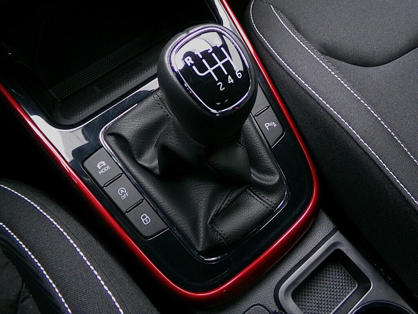 O419V07334_32.webp_FABIA Monte Carlo 1.0 TSI 81 kW manuál, DPH