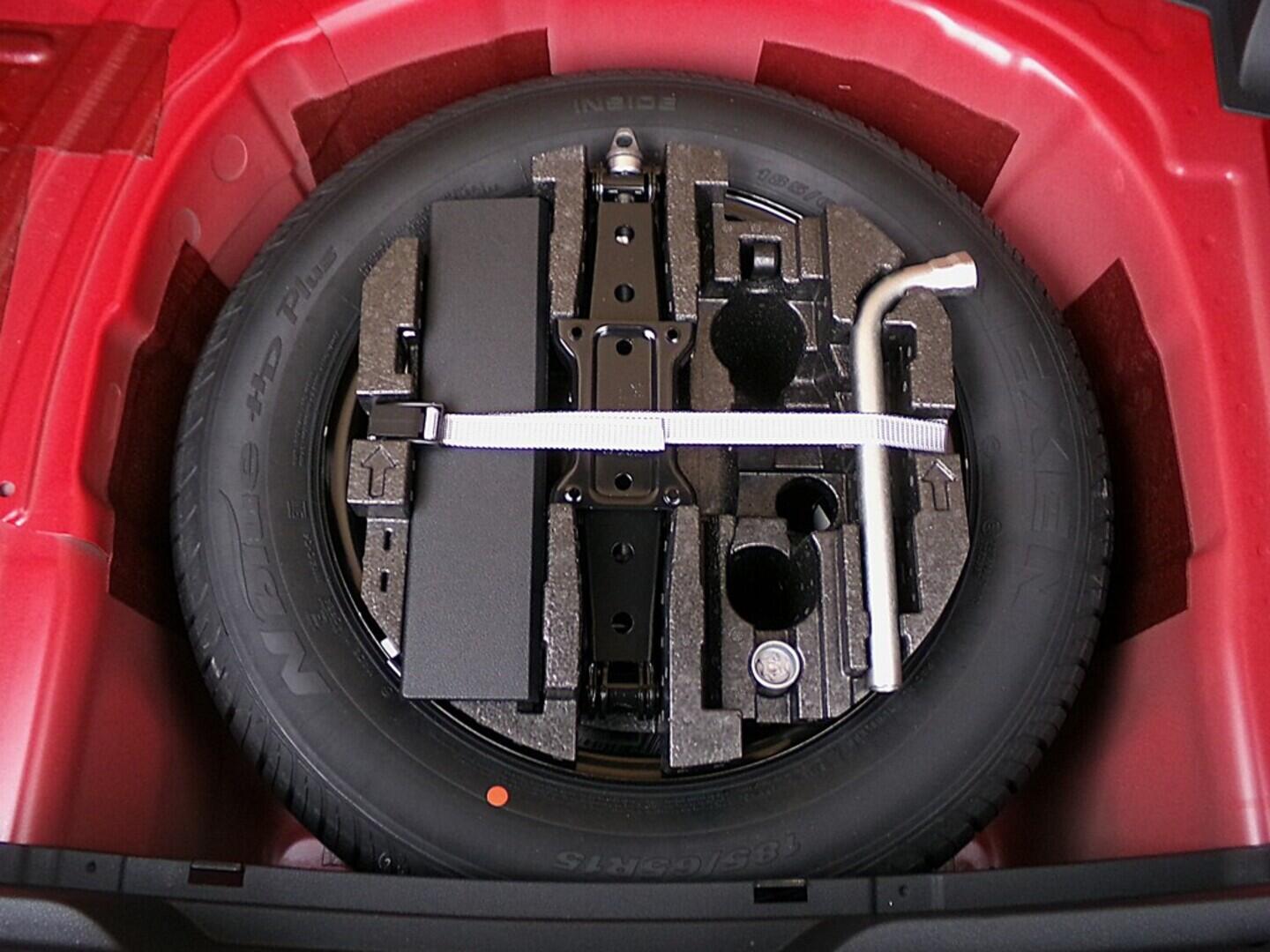 O419V07334_35.webp_FABIA Monte Carlo 1.0 TSI 81 kW manuál, DPH