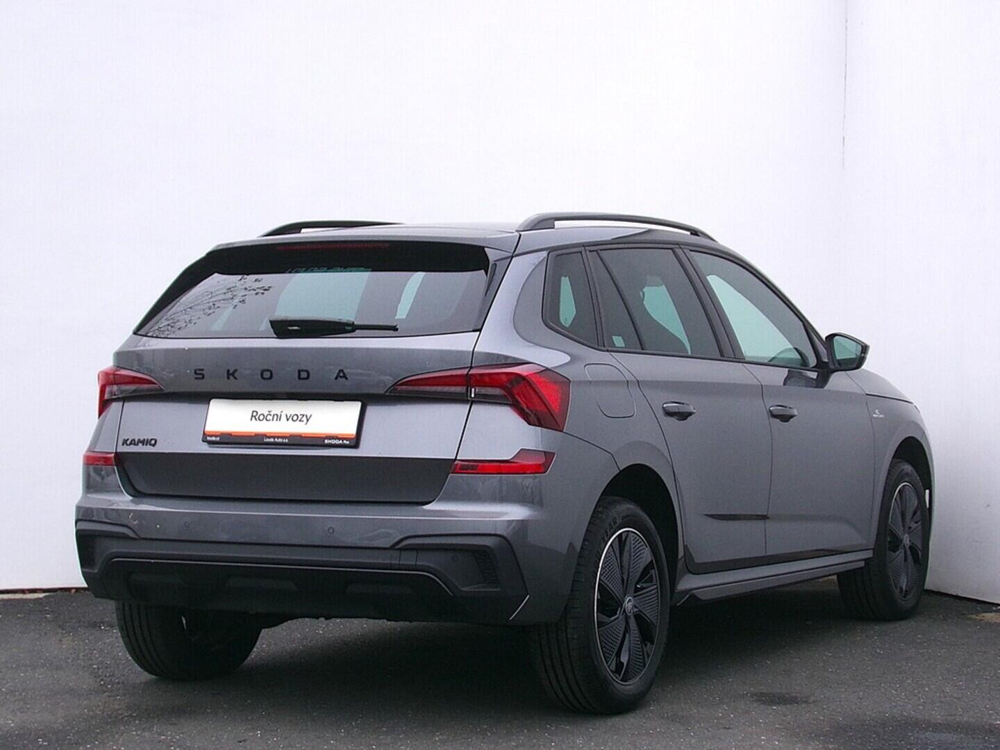 O419V07335_11.webp_KAMIQ Monte Carlo 1.0 TSI 81 kW manuál, DPH