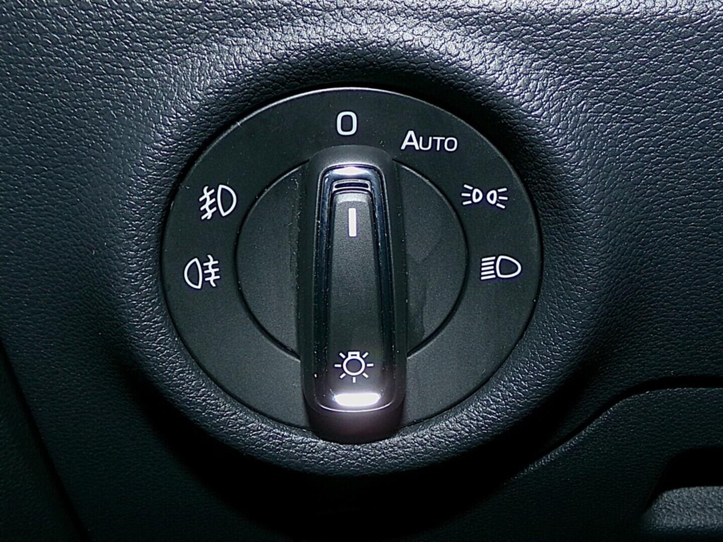 O419V07335_23.webp_KAMIQ Monte Carlo 1.0 TSI 81 kW manuál, DPH